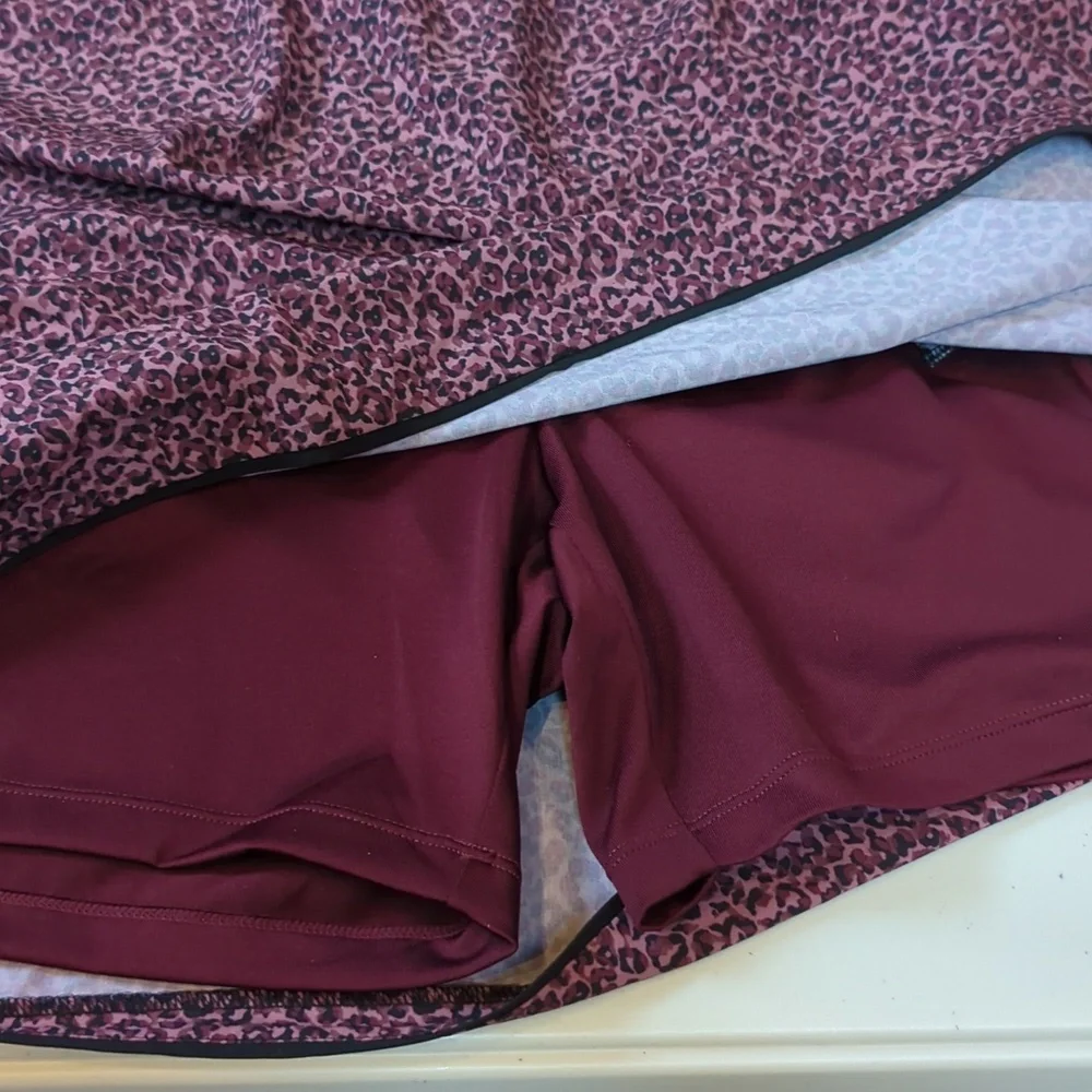 Chico's, Zenergy, leopard print plum colored skort. Sz 20